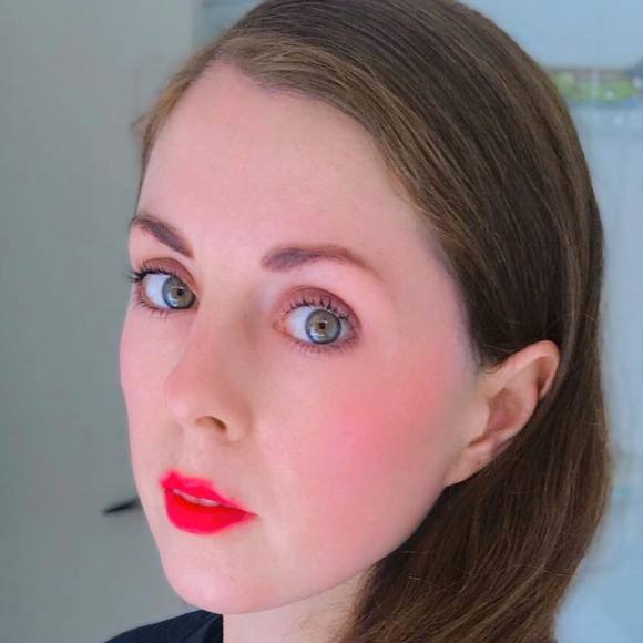 Meet your Posher, Emily - Picture 1 of 1